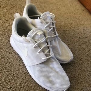 Nike Men’s Roshe run